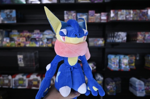 Peluche Greninja Bandai